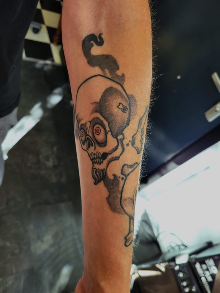 newschool skull tattoo