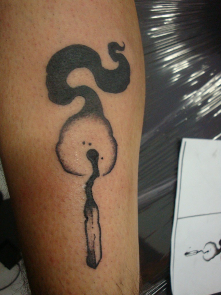 Als je dochter Faya heet, is een lucifer-tattoo logisch toch? Newschool-inking by Inkfish Tattoostudio Rotterdam