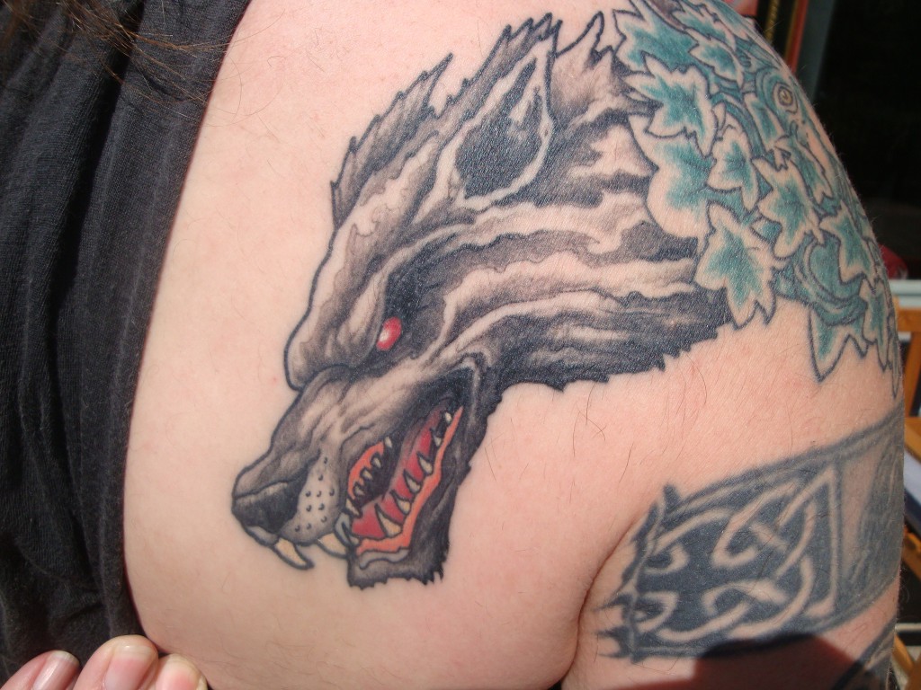 Big bad newschool wolf-tattoo by Inkfish tattoostudio Rotterdam.