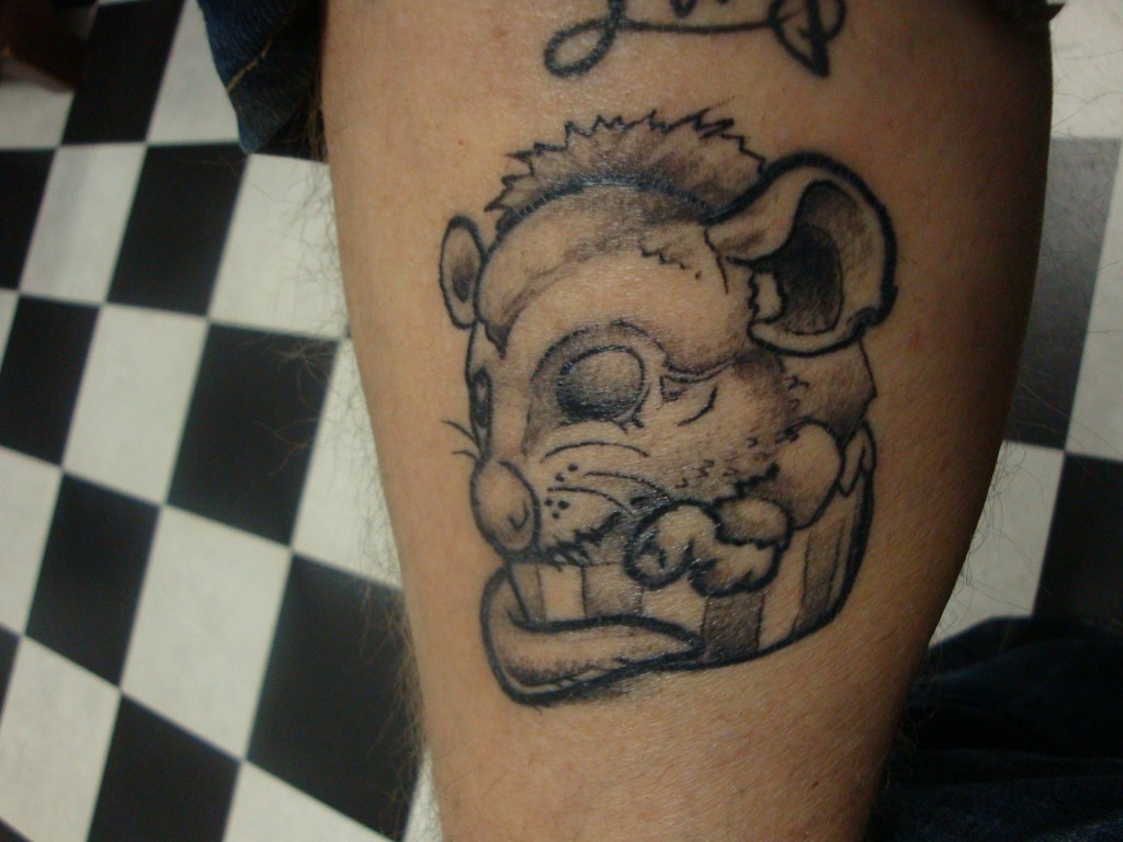 Newschool 3d rat-tattoo in black&grey, Inkfish tattoo studio Rotterdam.