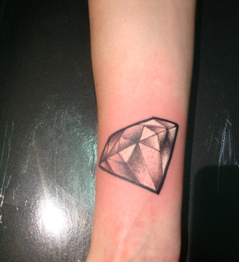 newschool diamond tattoo at Inkfish tattoo shop