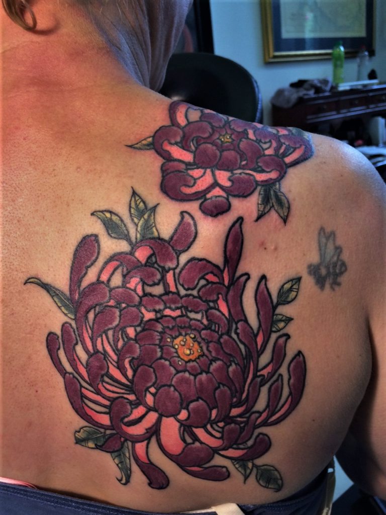 chrysanthemum tattoo jarpanese design from our tattooshop